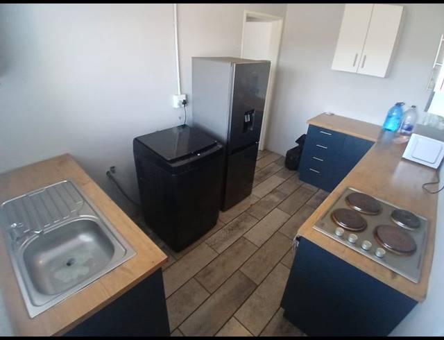 2 BEDROOM APARTMENT FOR SALE IN SYDENHAM